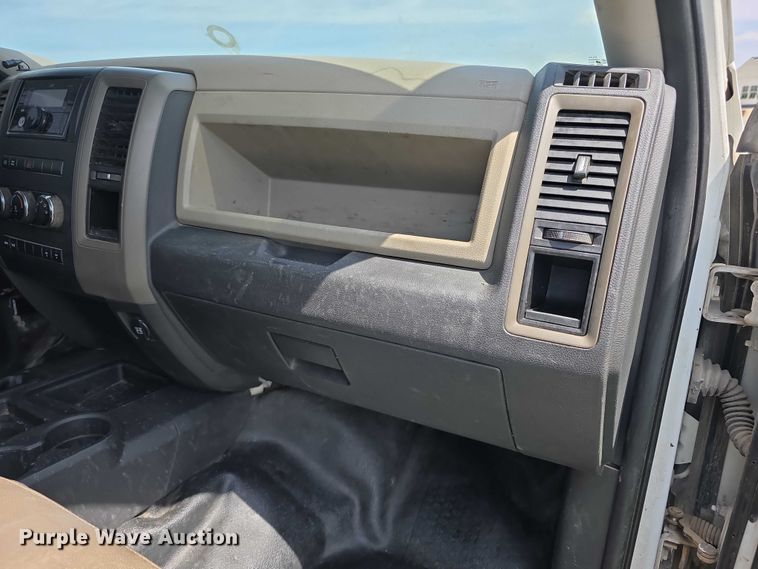 image for item FH6061 2012 Dodge Ram 5500 truck cab and chassis