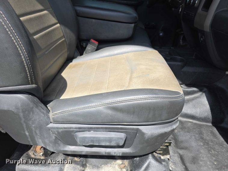 image for item FH6061 2012 Dodge Ram 5500 truck cab and chassis