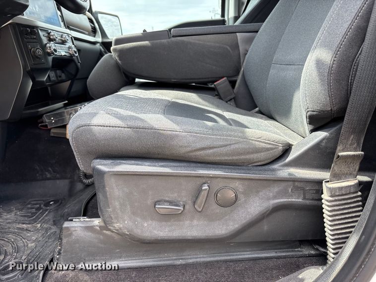 image for item FH7079 2022 Ford F150 Crew Cab pickup truck