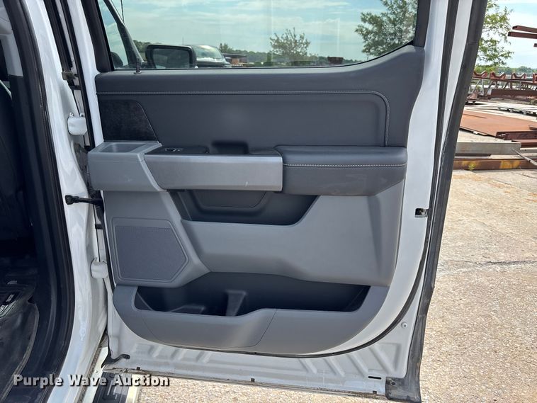 image for item FH7079 2022 Ford F150 Crew Cab pickup truck