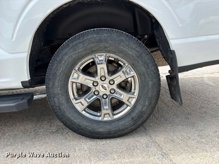 image for item FH7079 2022 Ford F150 Crew Cab pickup truck