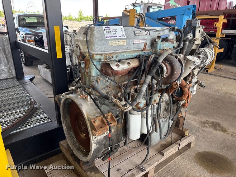 image for item FH7081 1994 Detroit DieseL Series 60 engine