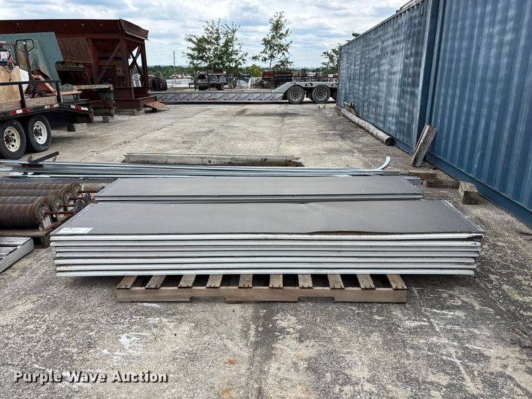 image for item FH7083 (2) garage doors
