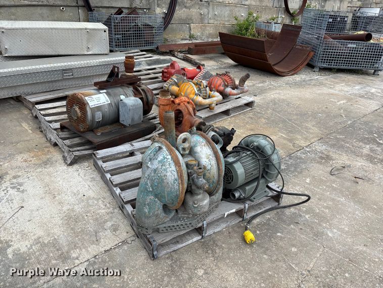 image for item FH7088 (7) transfer pumps