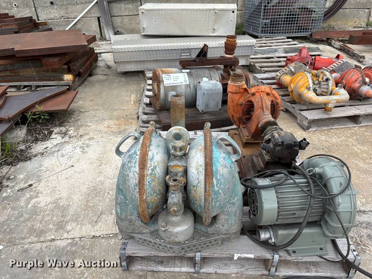 image for item FH7088 (7) transfer pumps