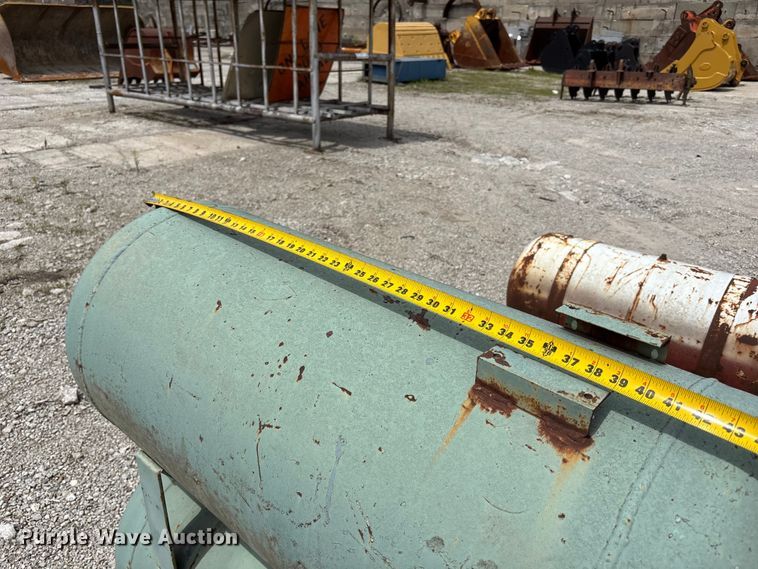 image for item FH7090 (4) tanks