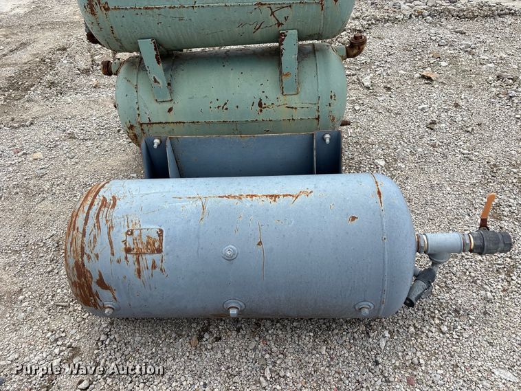 image for item FH7090 (4) tanks