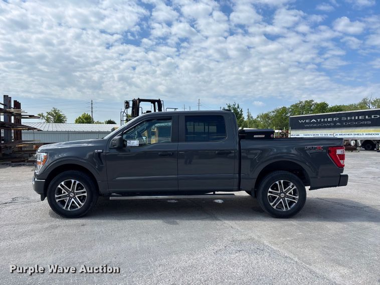 image for item FH7094 2021 Ford F150 Crew Cab pickup truck