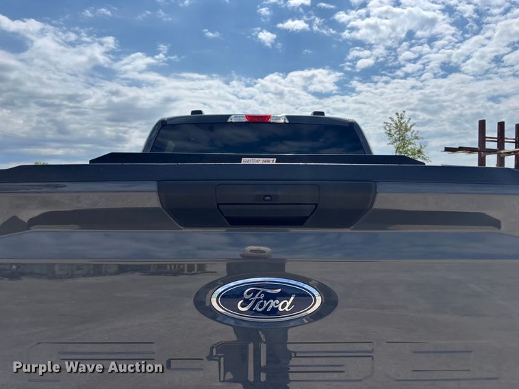 image for item FH7094 2021 Ford F150 Crew Cab pickup truck