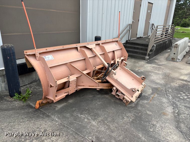 image for item FH7108 Flink PR459U8 wheel loader snow plow