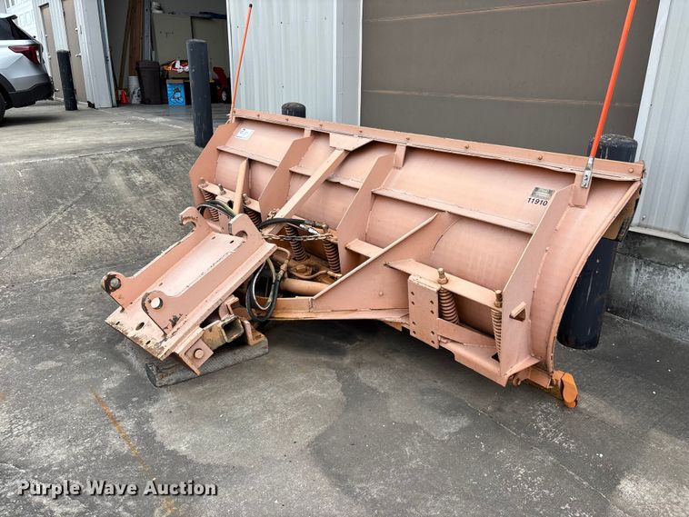 image for item FH7108 Flink PR459U8 wheel loader snow plow