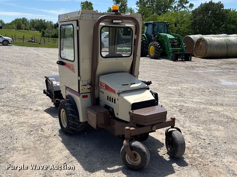 image for item FH7112 Grasshopper 7/900 sweeper