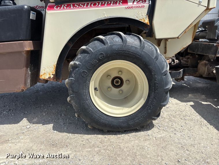 image for item FH7112 Grasshopper 7/900 sweeper