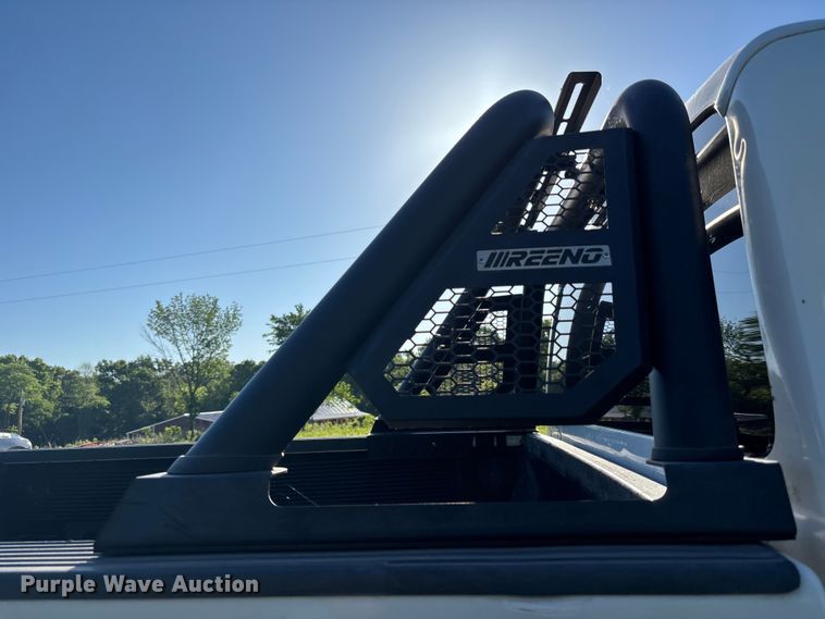 image for item FH7132 2009 Ford F350 Super Duty Ext. Cab pickup truck