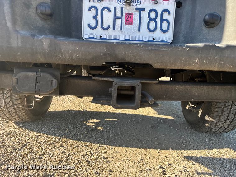 image for item FH7132 2009 Ford F350 Super Duty Ext. Cab pickup truck