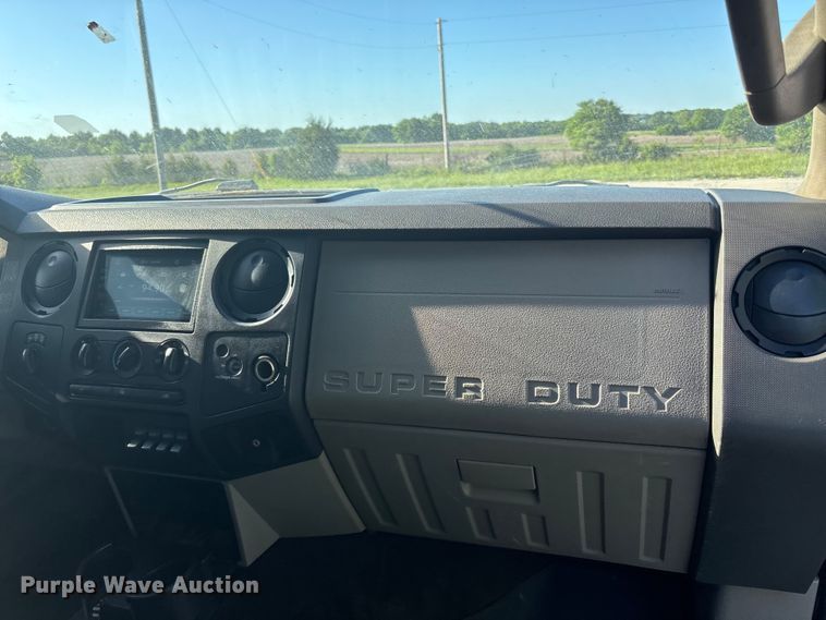 image for item FH7132 2009 Ford F350 Super Duty Ext. Cab pickup truck