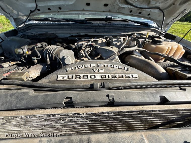 image for item FH7132 2009 Ford F350 Super Duty Ext. Cab pickup truck