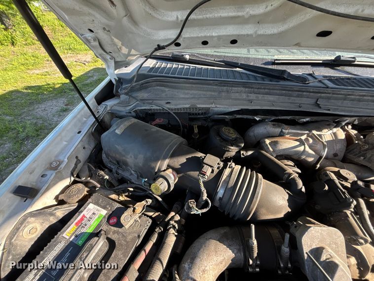 image for item FH7132 2009 Ford F350 Super Duty Ext. Cab pickup truck