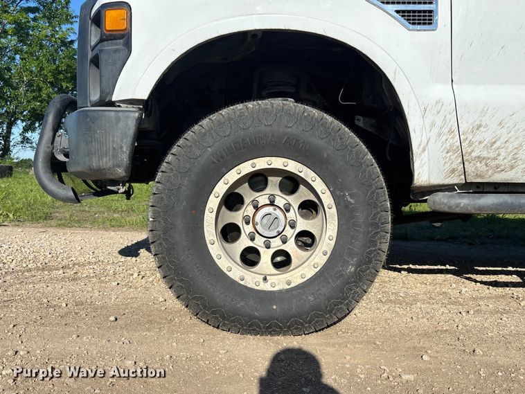 image for item FH7132 2009 Ford F350 Super Duty Ext. Cab pickup truck