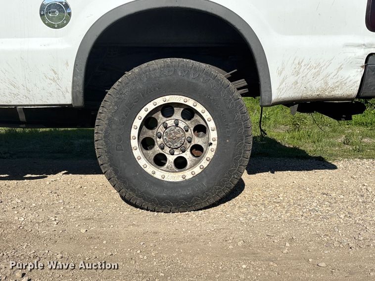 image for item FH7132 2009 Ford F350 Super Duty Ext. Cab pickup truck