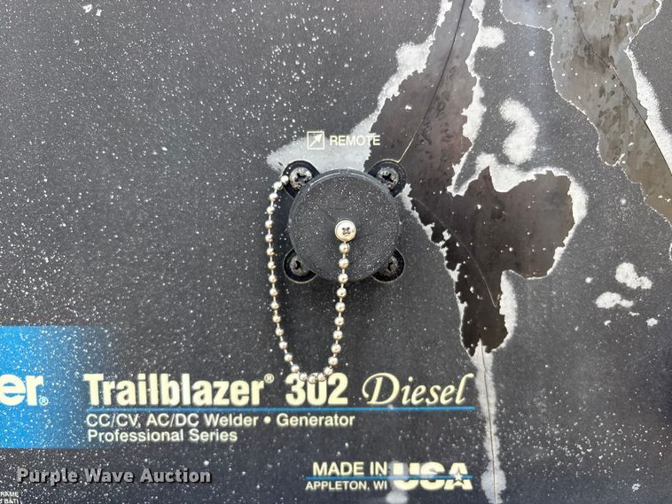 image for item FI0166 Miller Trailblazer 302 Welder