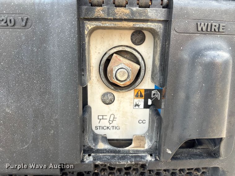 image for item FI0166 Miller Trailblazer 302 Welder