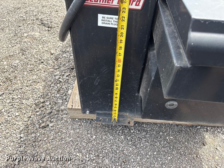 image for item FI0167 Weatherguard fuel transfer tank and toolbox