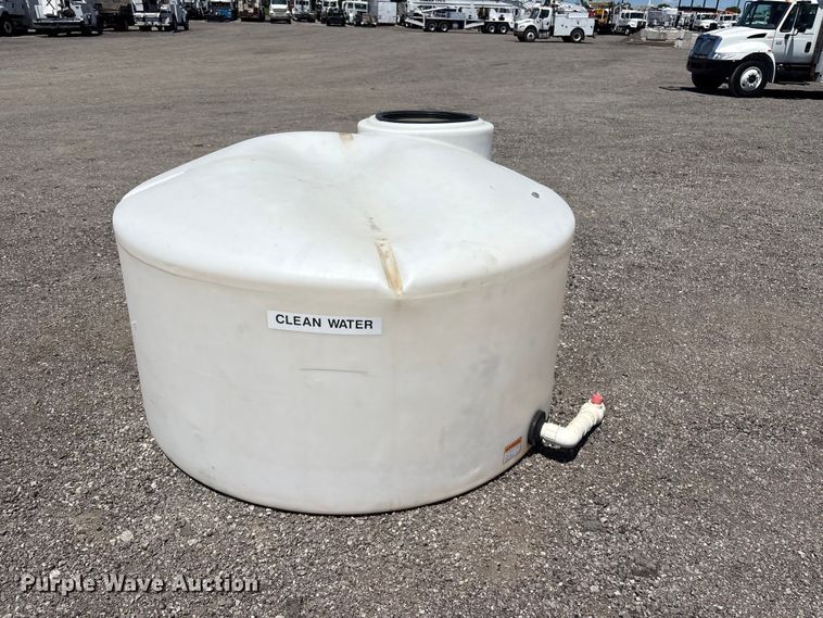 image for item FI0168 Poly tank