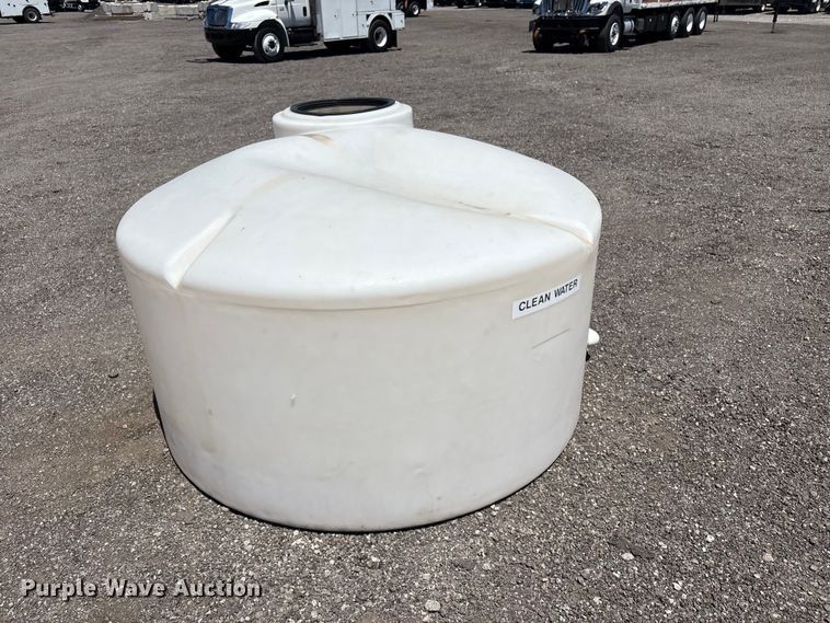 image for item FI0168 Poly tank