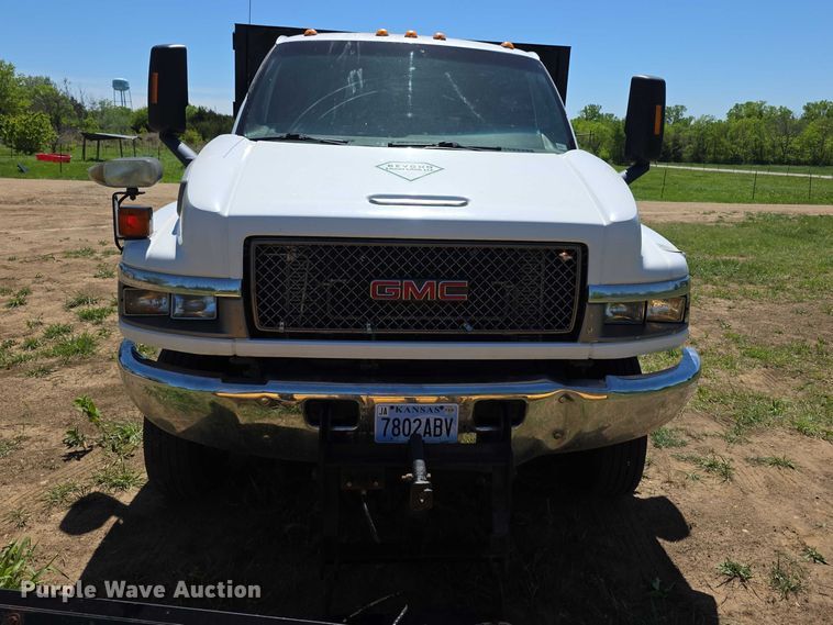 image for item FI0970 2006 GMC C5500 dump truck