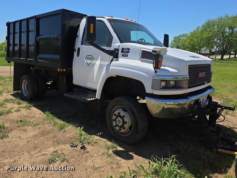 image for item FI0970 2006 GMC C5500 dump truck