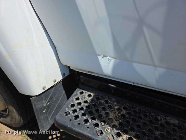 image for item FI0970 2006 GMC C5500 dump truck