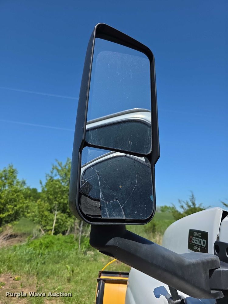 image for item FI0970 2006 GMC C5500 dump truck