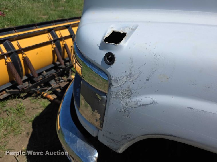 image for item FI0970 2006 GMC C5500 dump truck