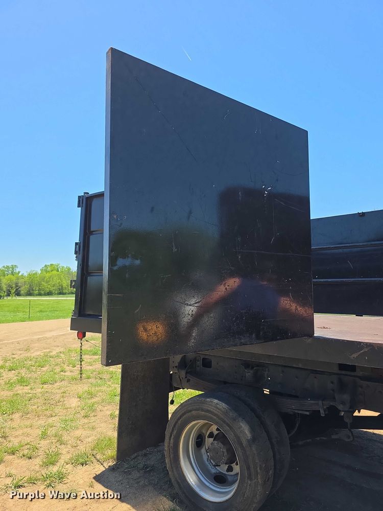 image for item FI0970 2006 GMC C5500 dump truck