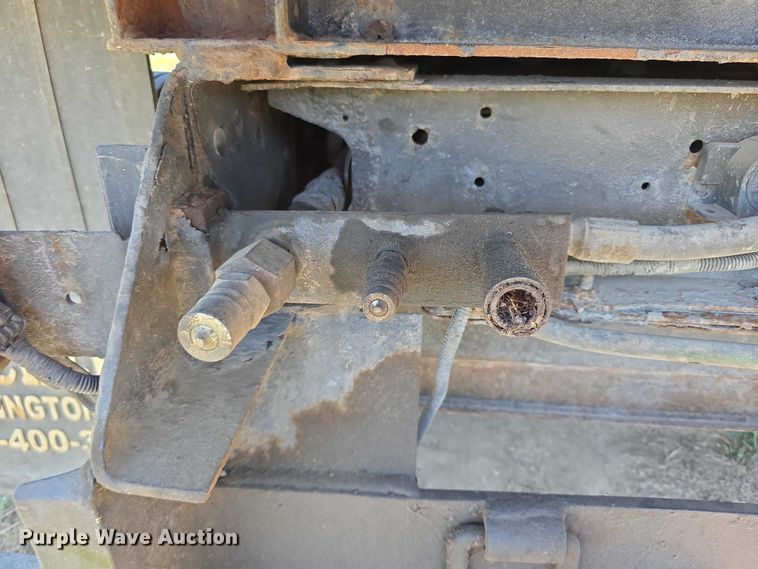 image for item FI0970 2006 GMC C5500 dump truck