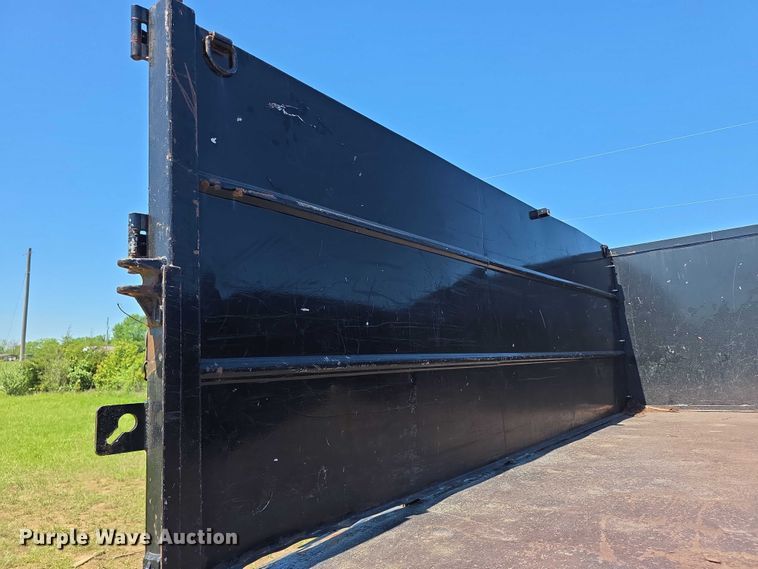 image for item FI0970 2006 GMC C5500 dump truck