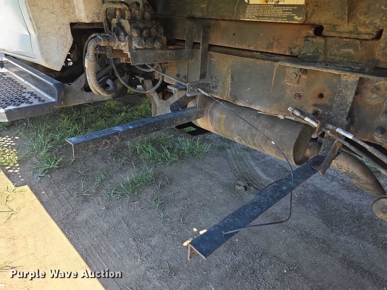 image for item FI0970 2006 GMC C5500 dump truck