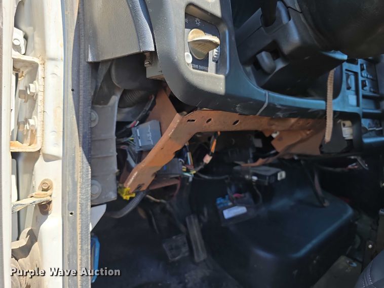 image for item FI0970 2006 GMC C5500 dump truck
