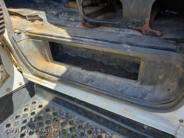 image for item FI0970 2006 GMC C5500 dump truck
