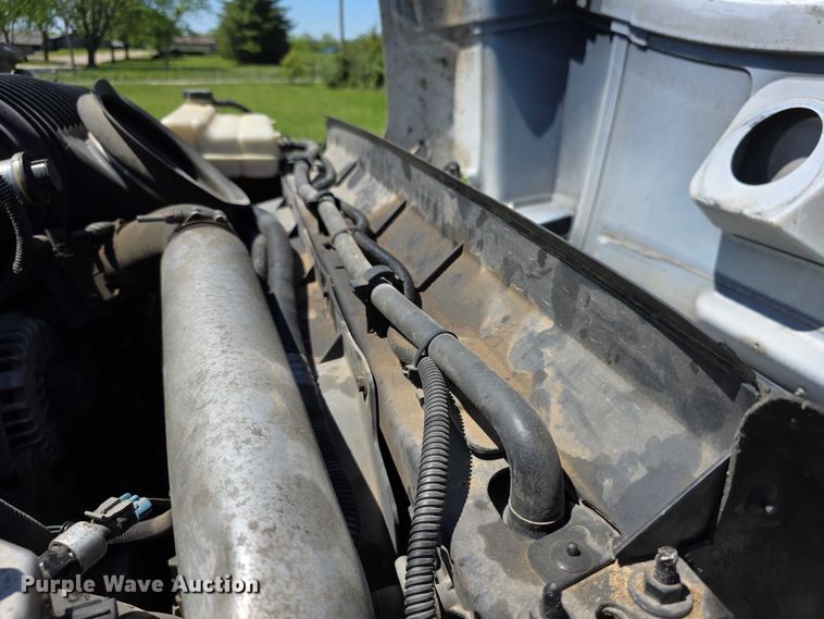 image for item FI0970 2006 GMC C5500 dump truck