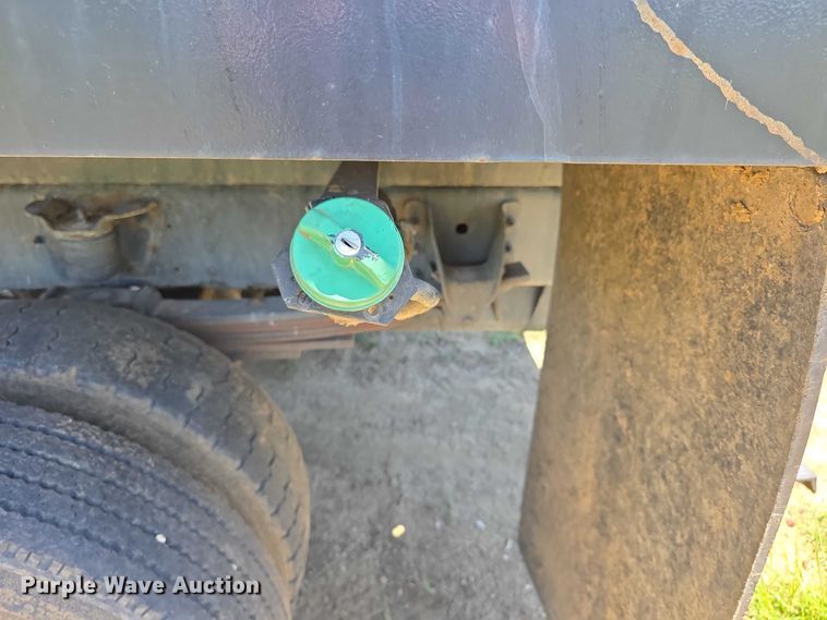image for item FI0970 2006 GMC C5500 dump truck