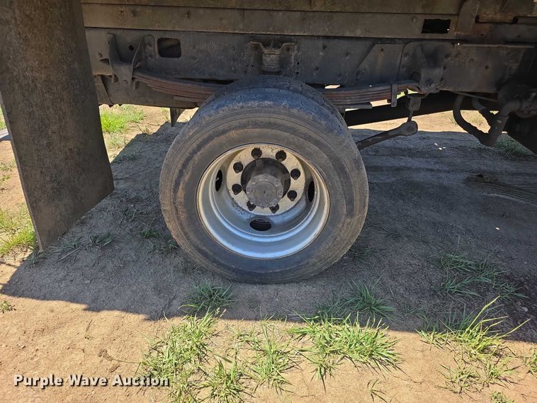 image for item FI0970 2006 GMC C5500 dump truck