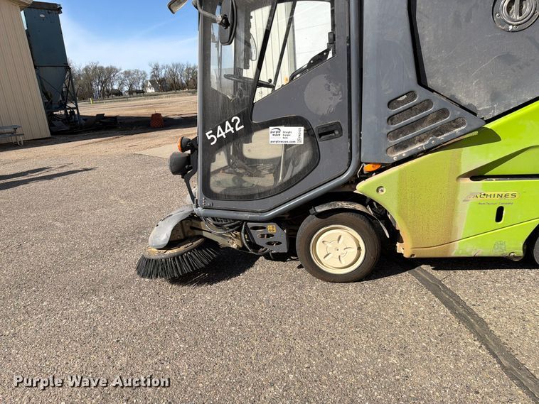 image for item FK0123 Tennant 636 street sweeper