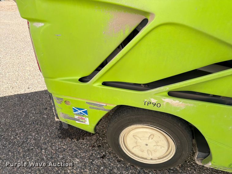image for item FK0123 Tennant 636 street sweeper