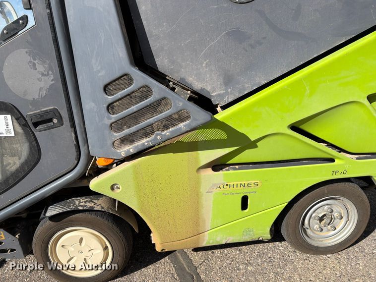 image for item FK0123 Tennant 636 street sweeper