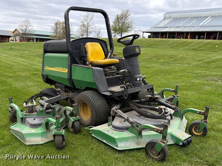 image for item FK0149 2004 John Deere Turbo 1609 ZTR lawn mower