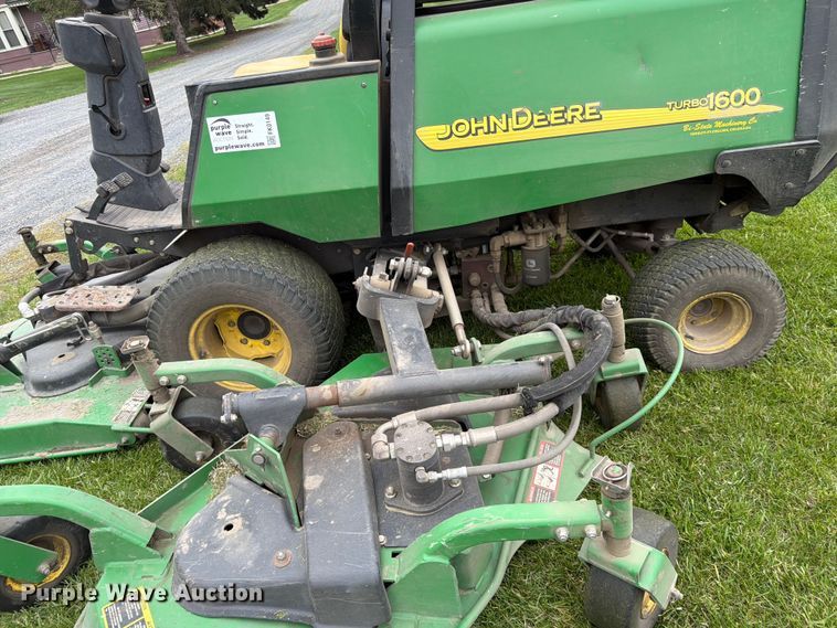 image for item FK0149 2004 John Deere Turbo 1609 ZTR lawn mower