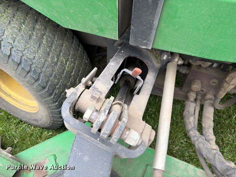 image for item FK0149 2004 John Deere Turbo 1609 ZTR lawn mower