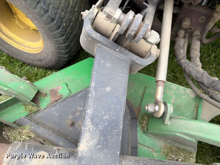image for item FK0149 2004 John Deere Turbo 1609 ZTR lawn mower
